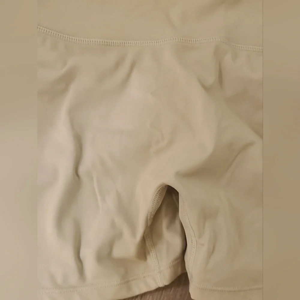 CSB Scrunch Shorts & Freedom Crop Top Set in Chai. - Picture 7 of 11